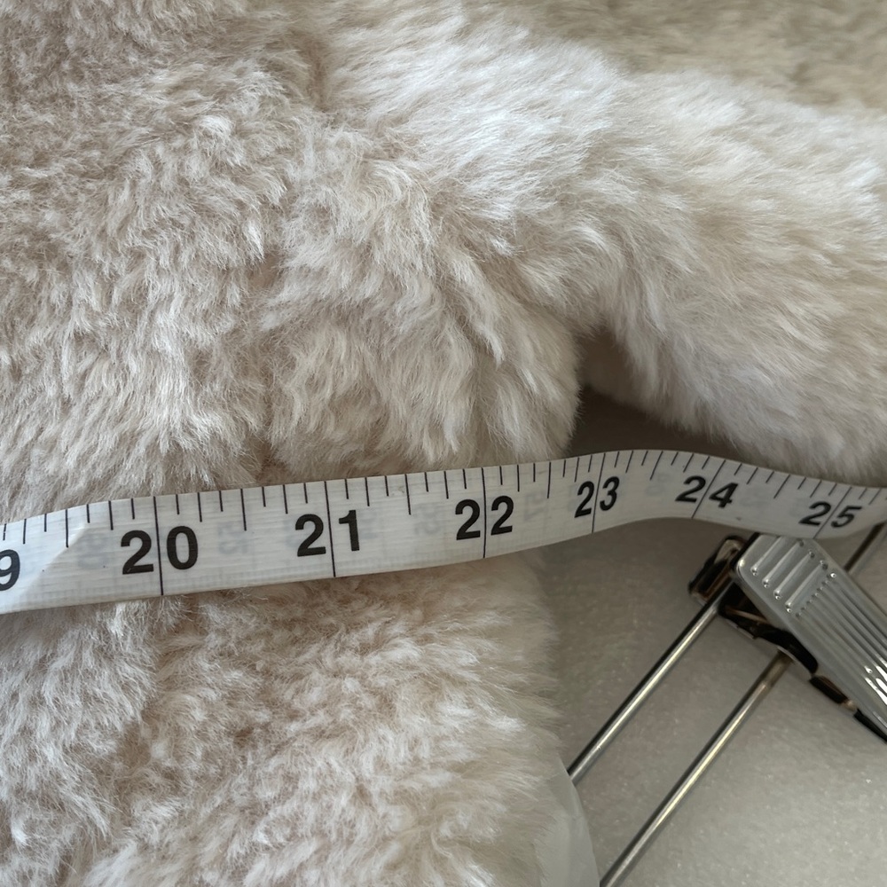 Lulus Cream Colored Shearling Coat - image 8